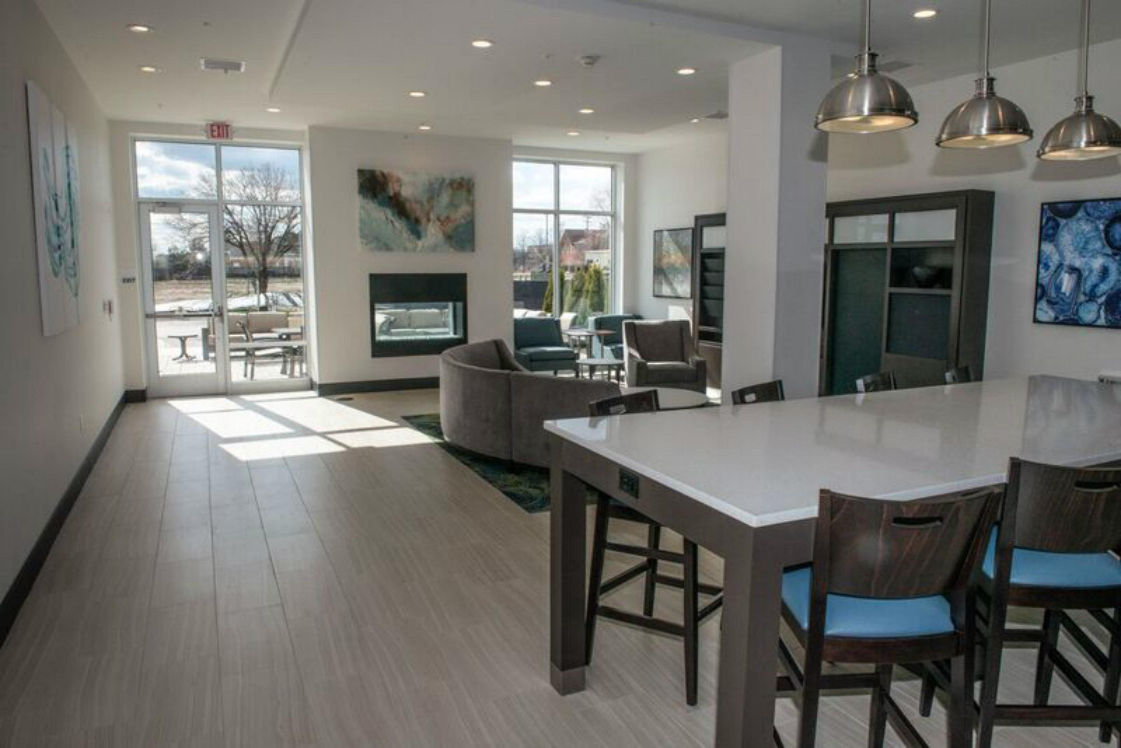 Holiday Inn & Suites - Farmington Hills - Detroit Nw By Ihg Екстериор снимка