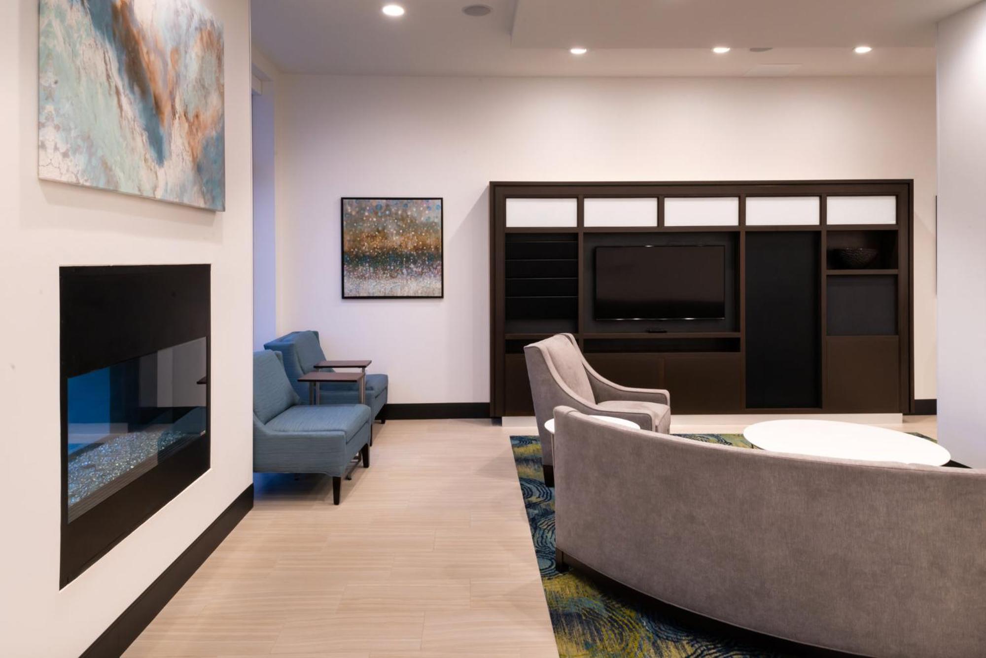 Holiday Inn & Suites - Farmington Hills - Detroit Nw By Ihg Екстериор снимка