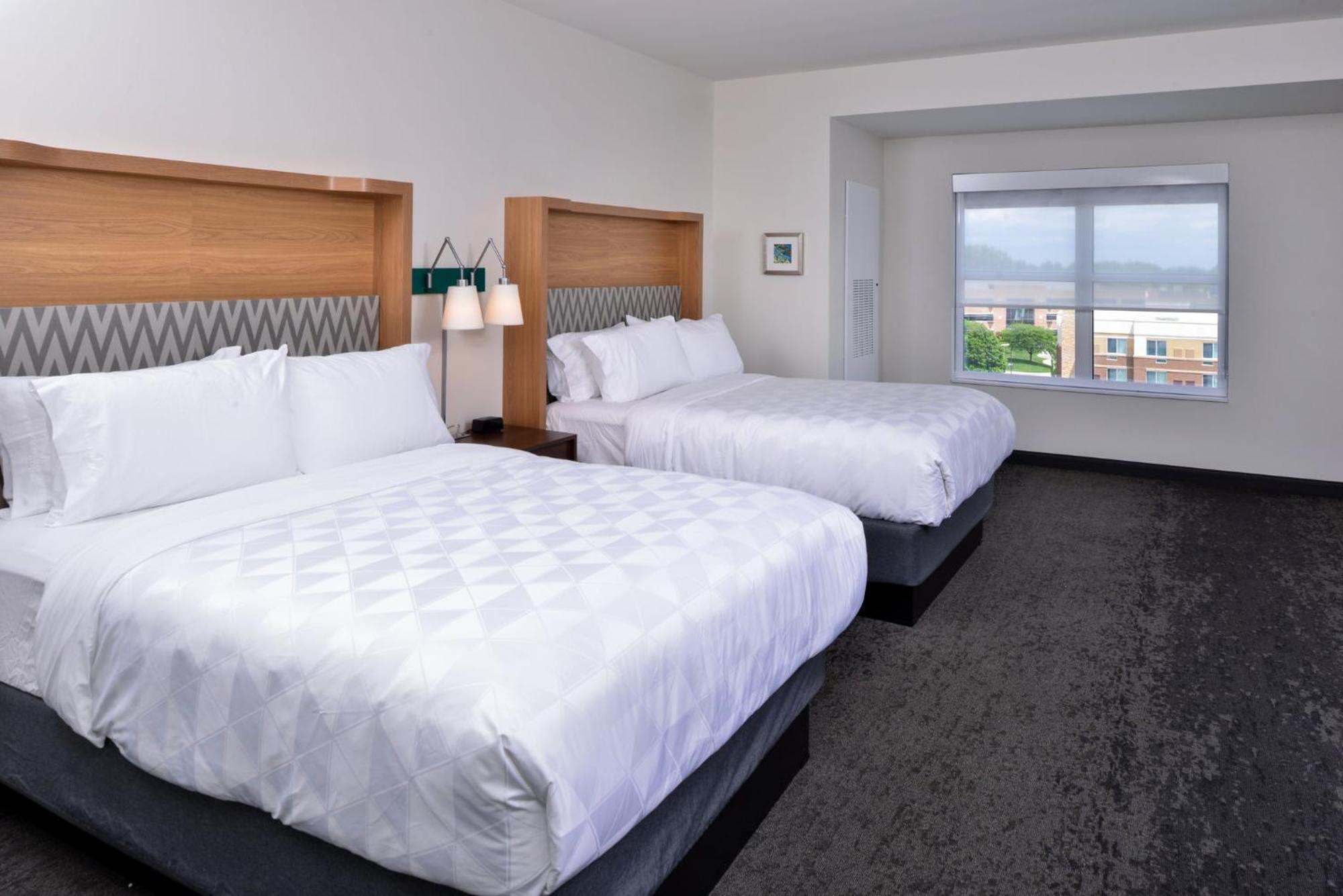 Holiday Inn & Suites - Farmington Hills - Detroit Nw By Ihg Екстериор снимка