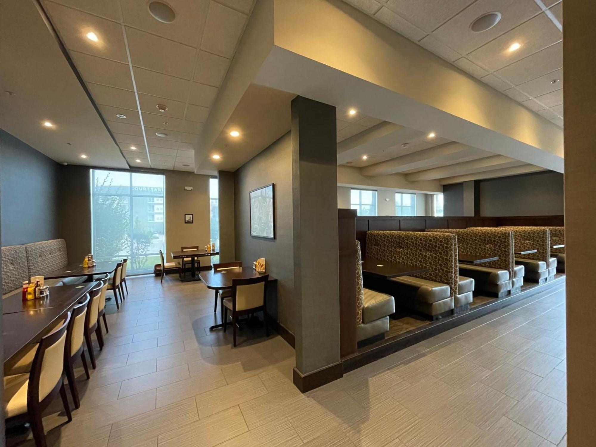 Holiday Inn & Suites - Farmington Hills - Detroit Nw By Ihg Екстериор снимка